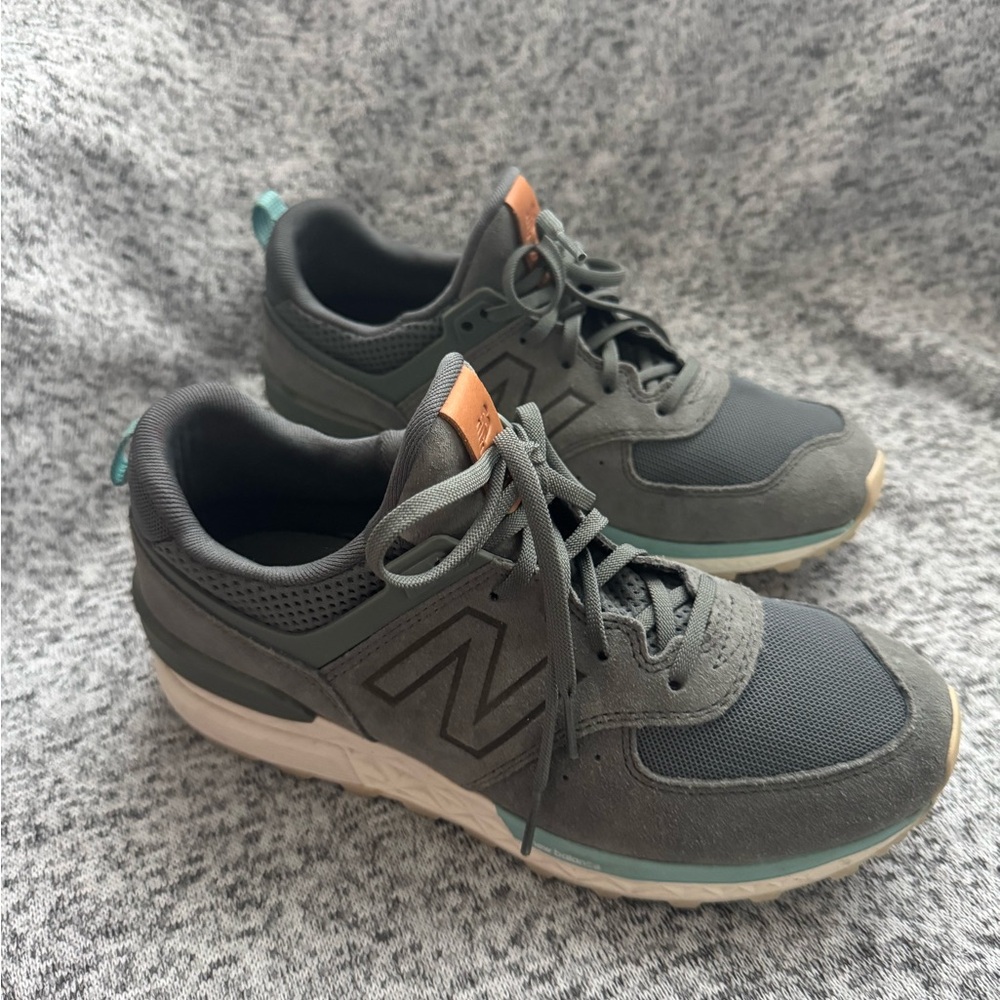 New Balance Mint Green Sneakers